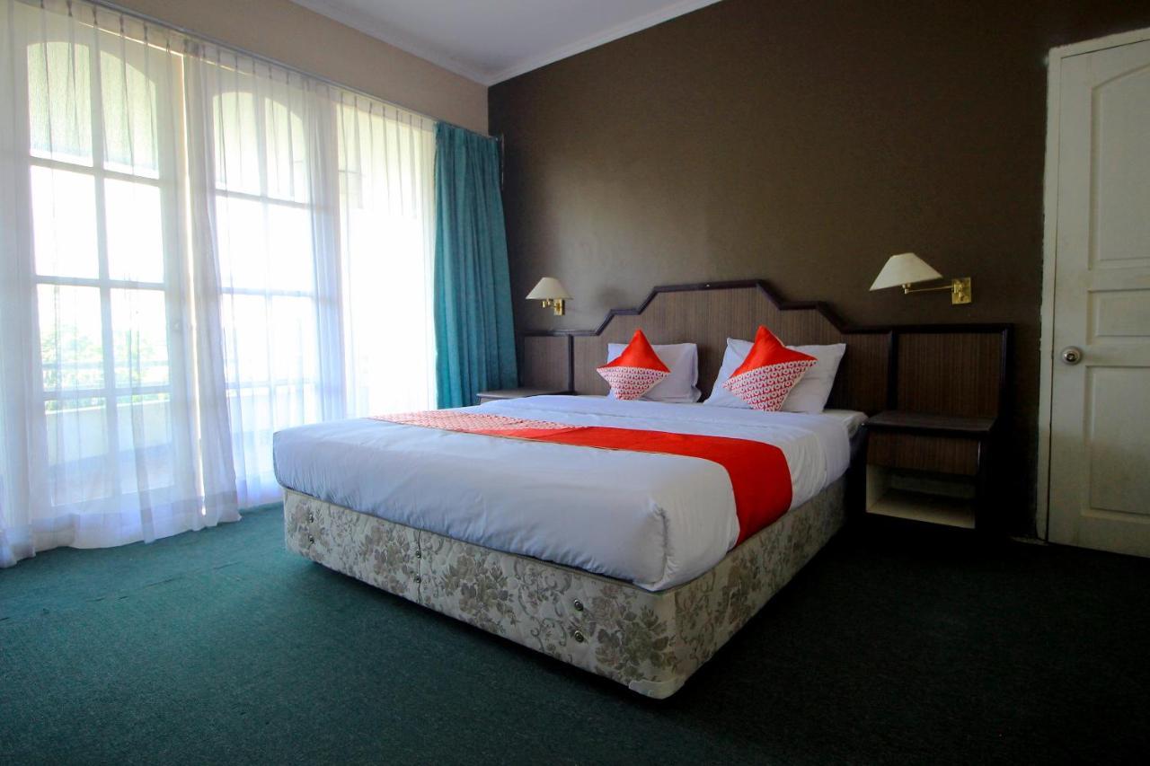 Oyo 2360 Hotel Rio Bengkulu Esterno foto