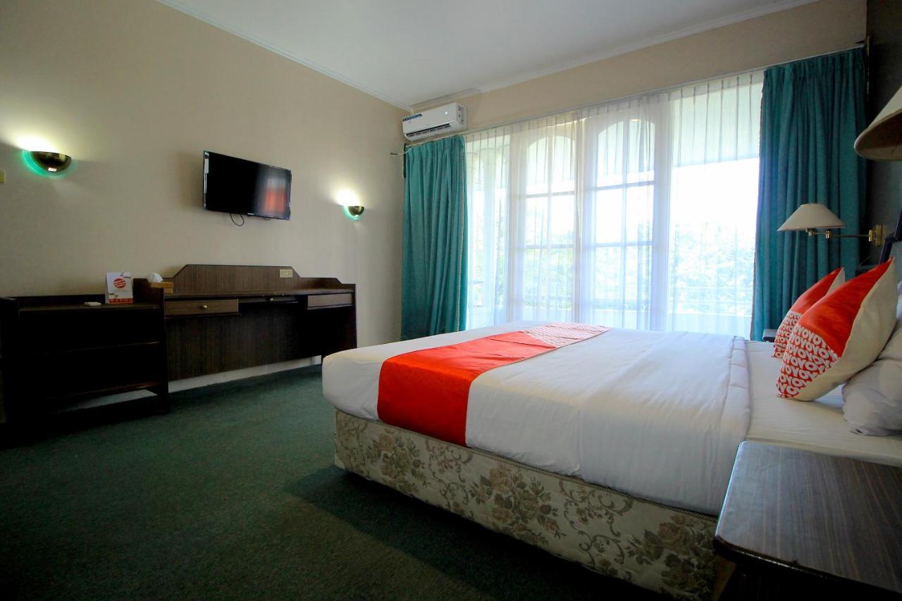 Oyo 2360 Hotel Rio Bengkulu Esterno foto