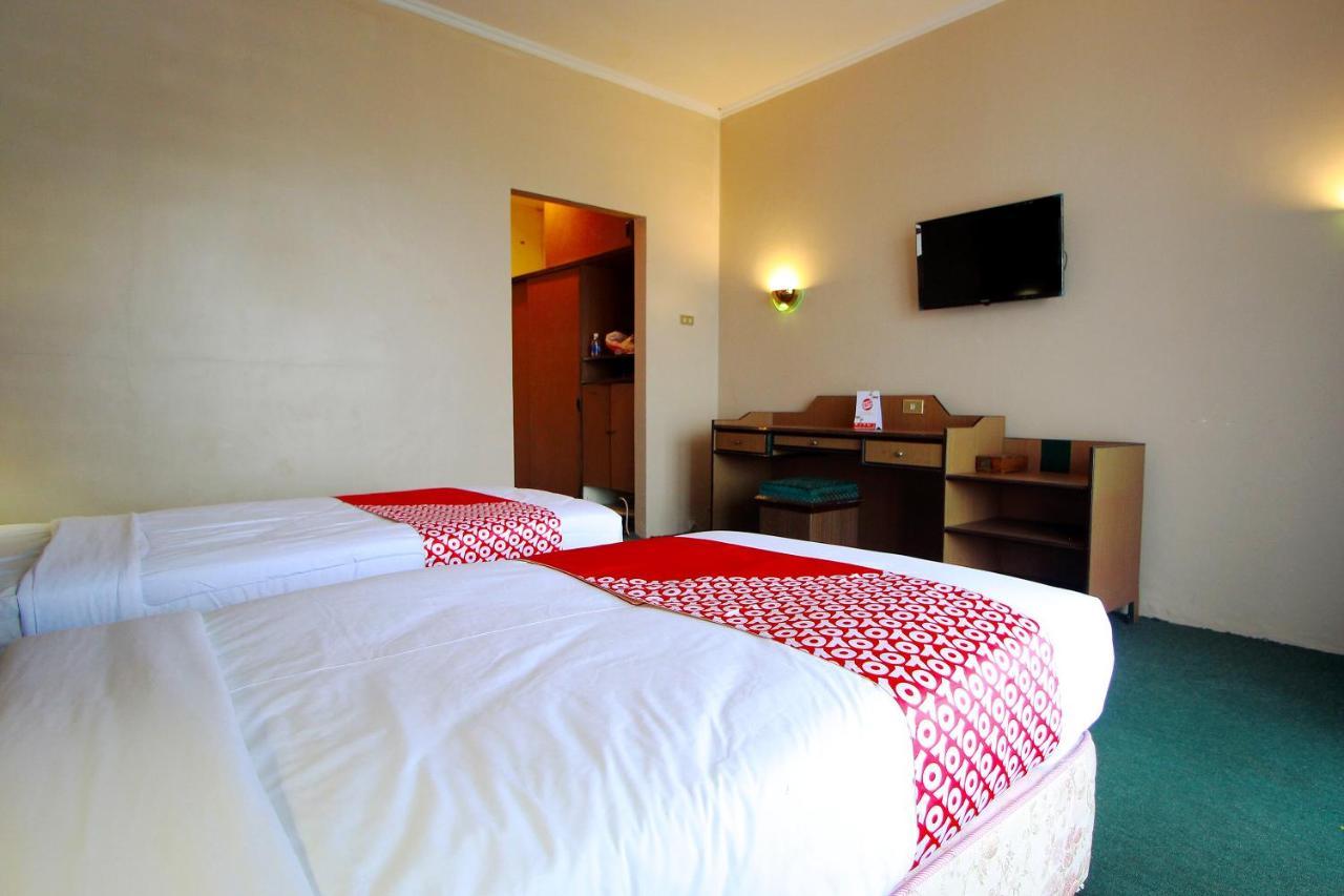 Oyo 2360 Hotel Rio Bengkulu Esterno foto