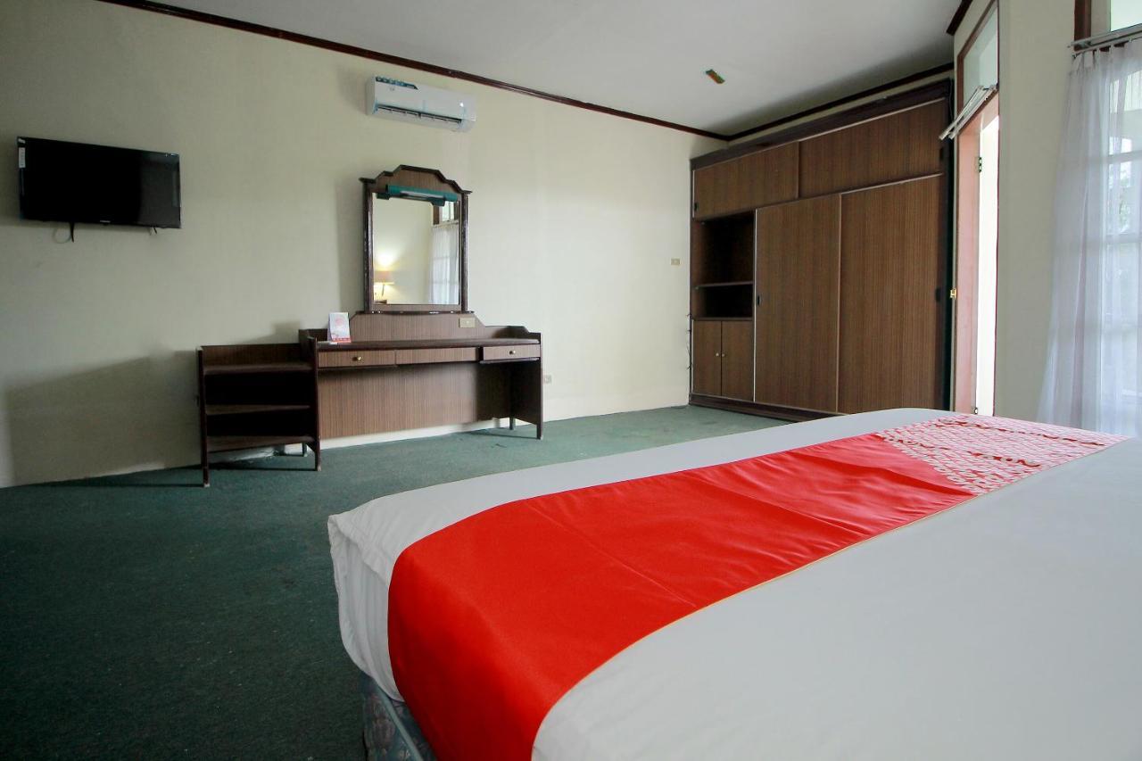 Oyo 2360 Hotel Rio Bengkulu Esterno foto