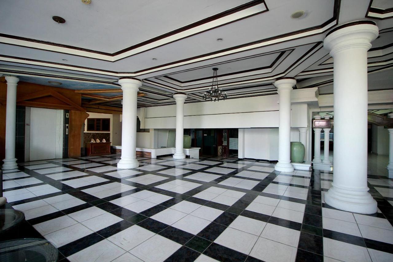Oyo 2360 Hotel Rio Bengkulu Esterno foto
