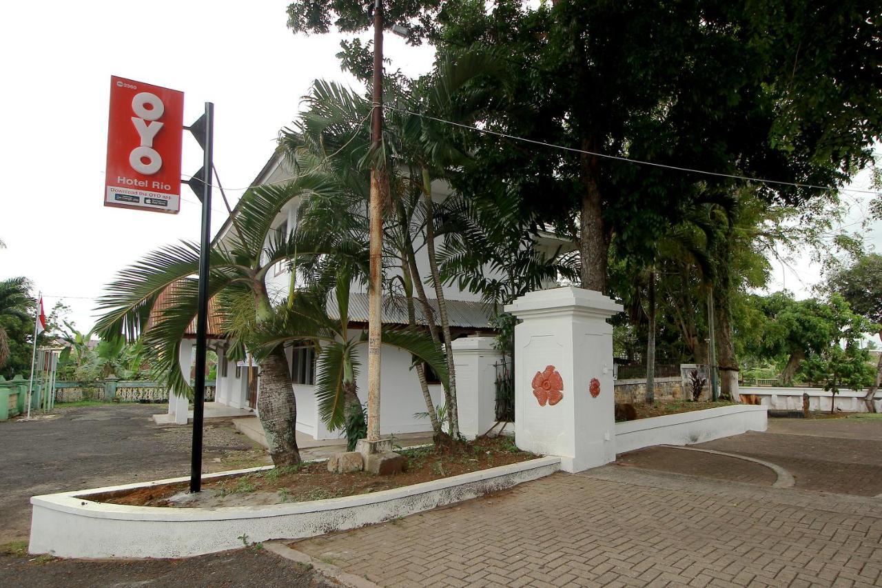 Oyo 2360 Hotel Rio Bengkulu Esterno foto