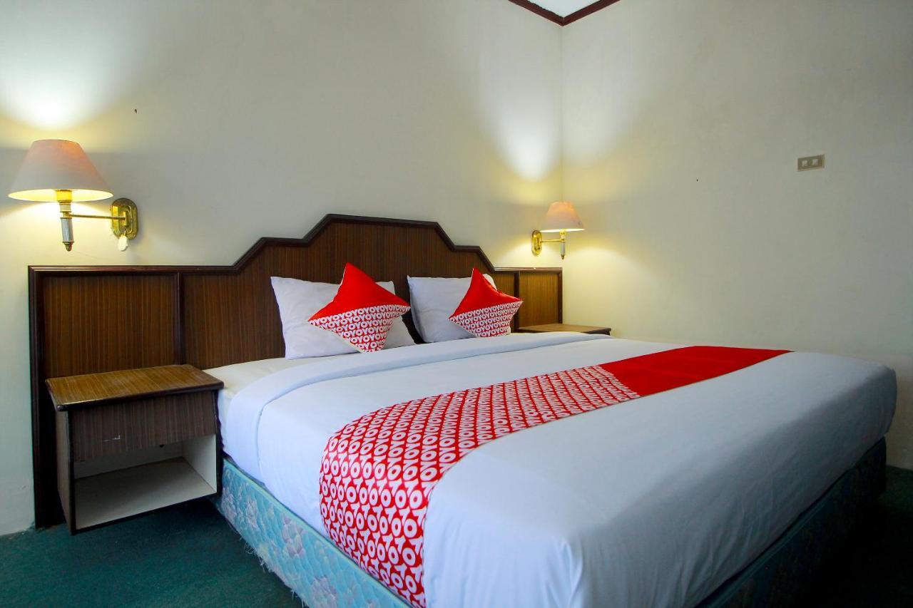 Oyo 2360 Hotel Rio Bengkulu Esterno foto